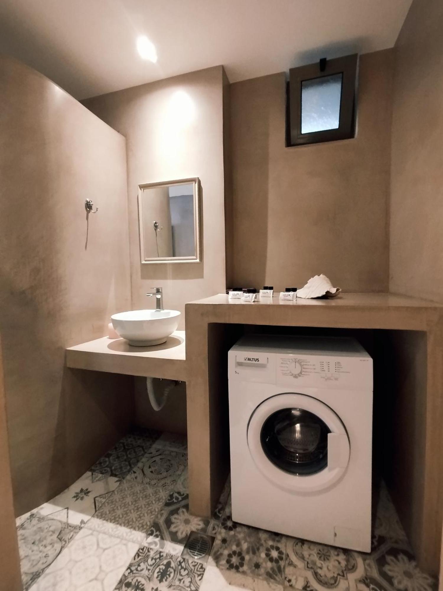 Alexena Apartments 아기아갈리니 외부 사진