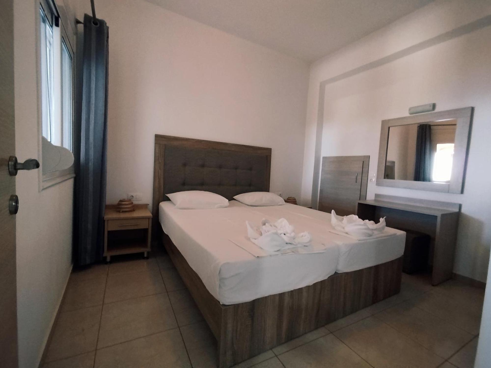 Alexena Apartments 아기아갈리니 외부 사진